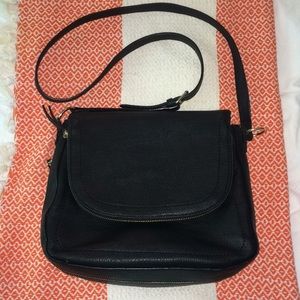 APT. 9 Black Ruby Fishmouth Crossbody Purse